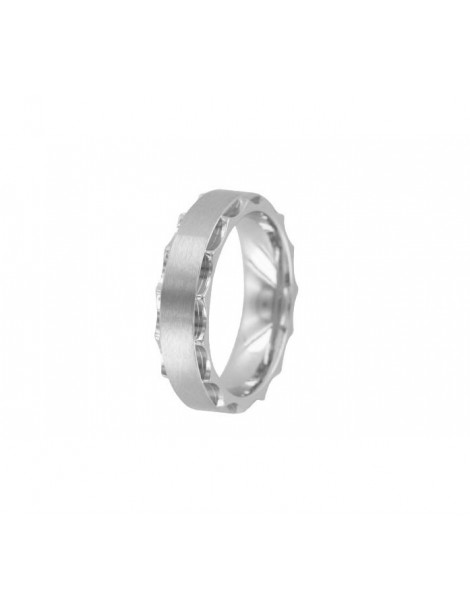 Stainless steel ring with chiseled sides