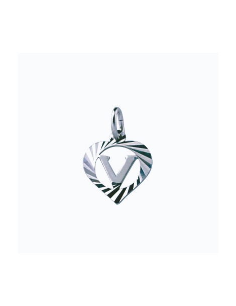 Ciondolo in argento sterling circondato da un cuore cesellato - iniziale V