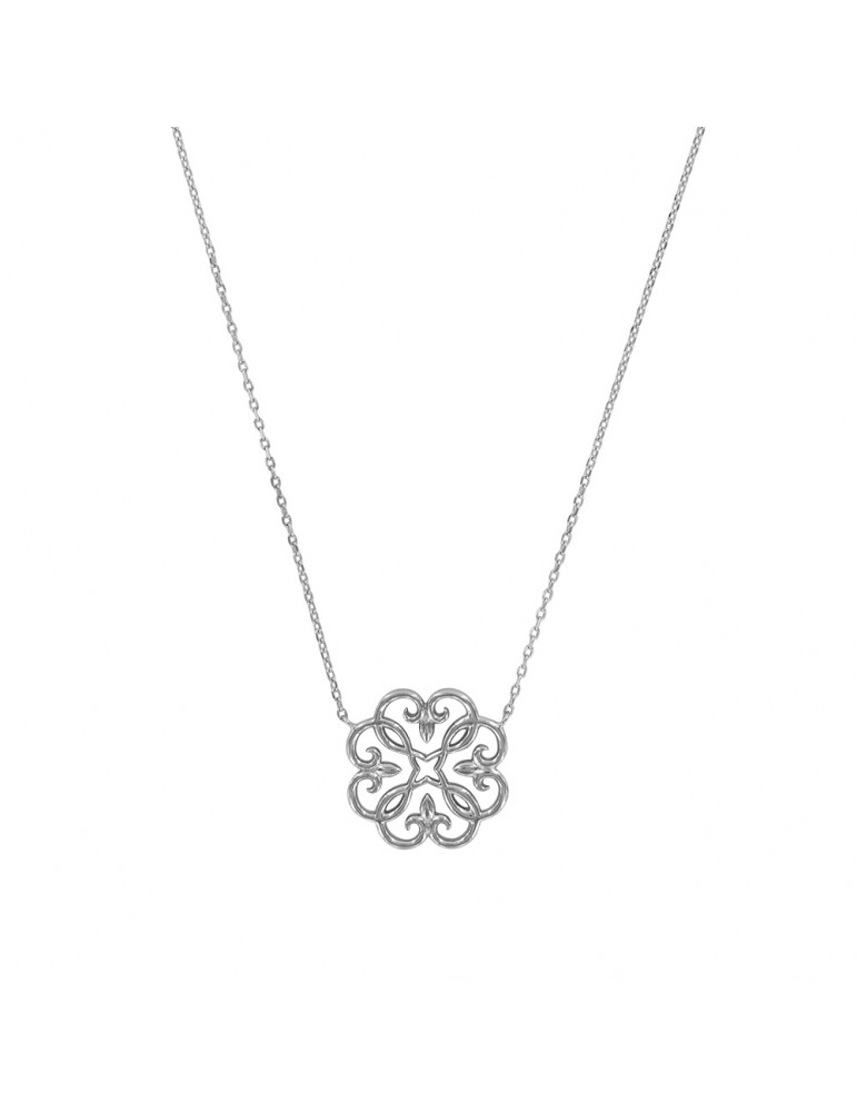 Necklace decorated with a rounded arabesque in rhodium silver